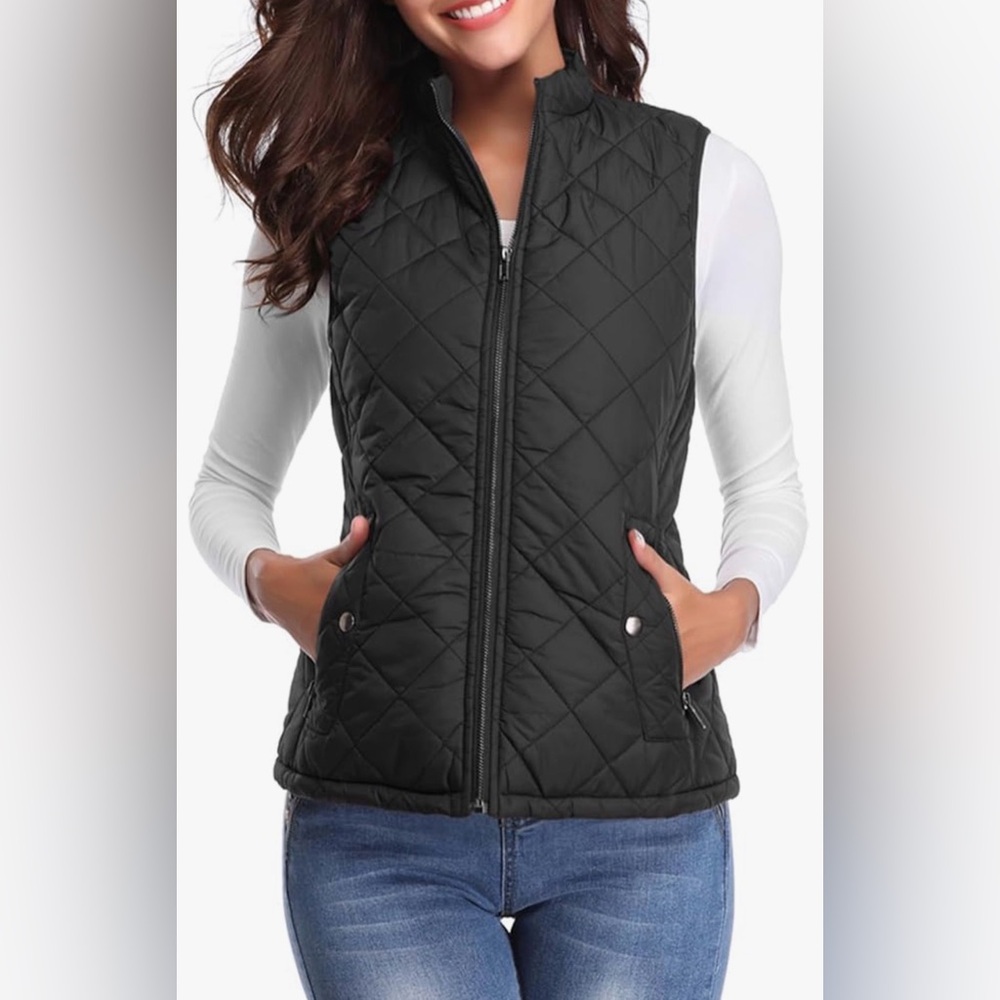 Sleeveless puffer vest jacket